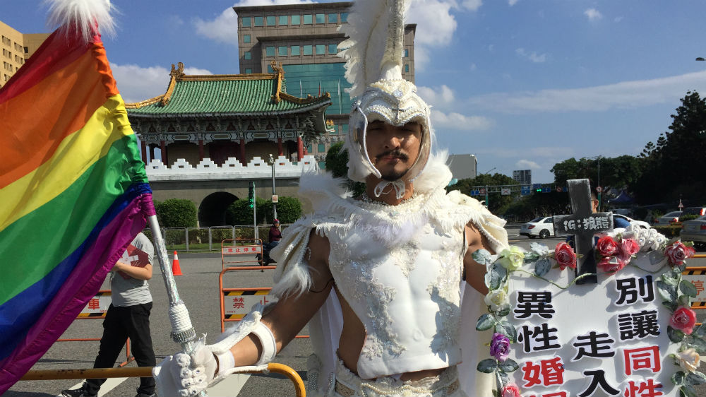 A marriage equality campaigner rallies in Taipei on November 18 [Adam Bemma/XEn News]