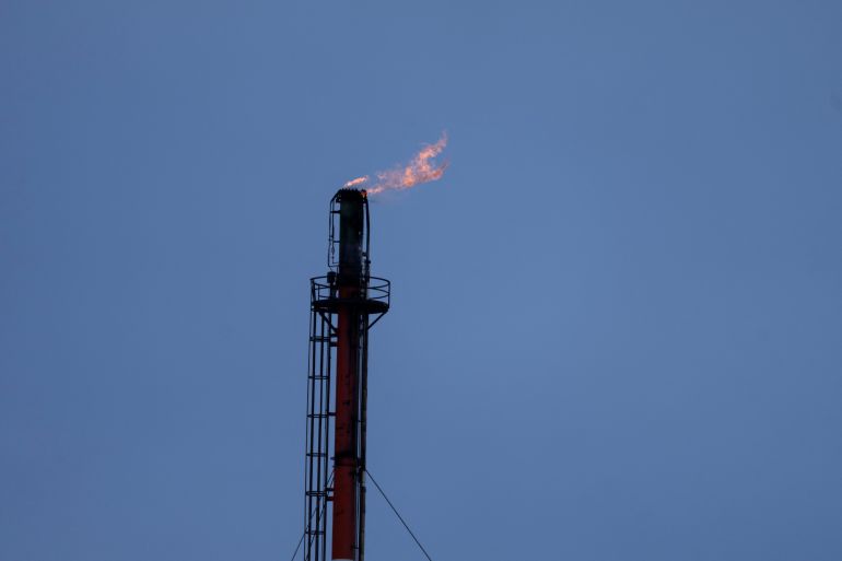 The Canadian government said the new guidelines will reduce carbon dioxide emissions by 304 million tonnes [File: Todd Korol/Reuters]